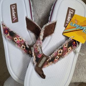 Sketchers ladies sandals